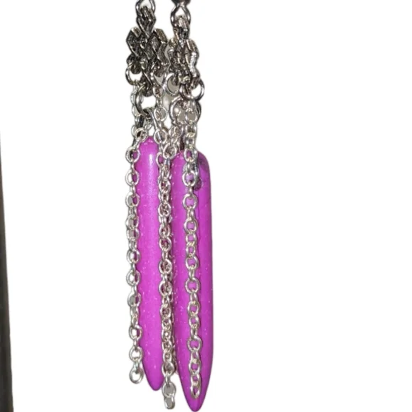 Handmade Silver Plated Celtic Knot Chains & Howlite Dagger Bead Dangle Earrings - Picture 5 of 6